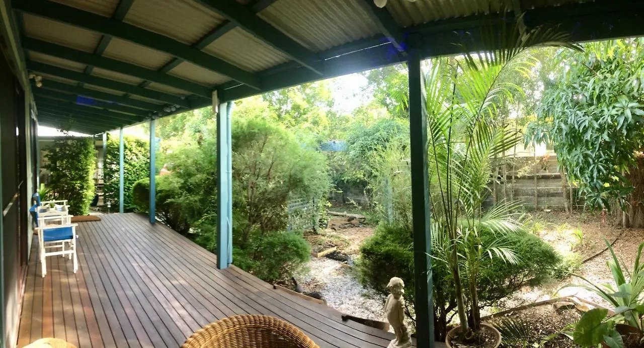 Гостевой дом Byron Beach Cabin Байрон-Бей Австралия